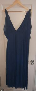 Long dress new with tag. Perfect for a wedding or communion