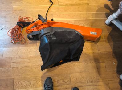 Flymo leaf Blower