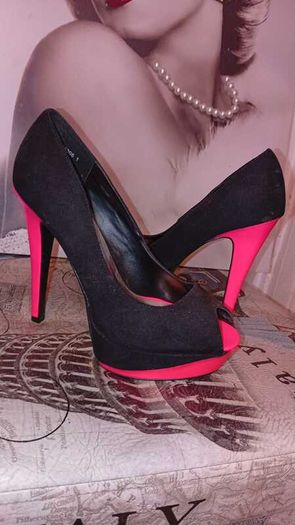 Black and Pink High Heels Size 7