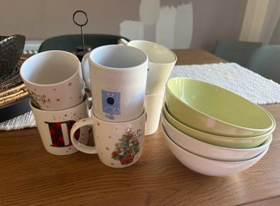 6 mugs & 4 bowls