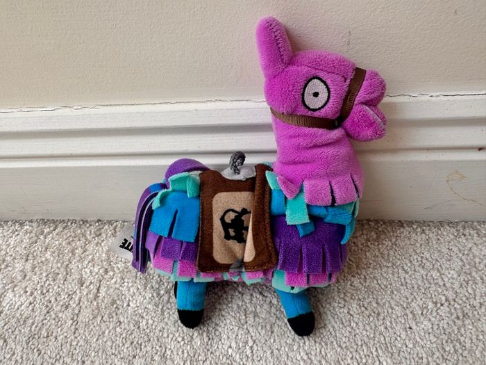 Fortnite Loot Llama Russ Soft Plush Epic Games 2018 Pinata Gaming Lama approx. 18 cm. Used Please see photos
