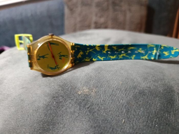 Vintage 1990 Swatch Watch African Can GK120 Retro