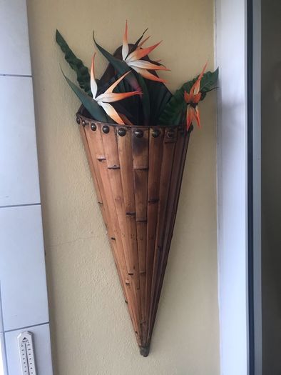 Timber Floral Display Wall Hanger