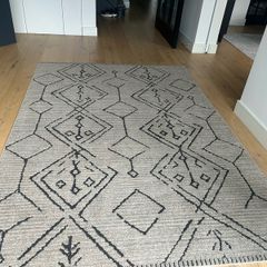 Kukoon Rug - Medini style 200 x 290
