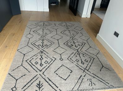 Kukoon Rug - Medini style 200 x 290