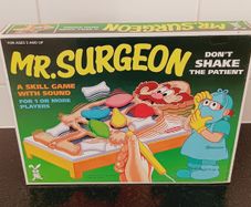 Vintage 1997 mr surgeon board game  (NEW)