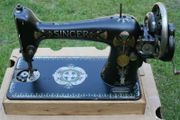 Antique Singer Hand Sewing Machine (in working order)