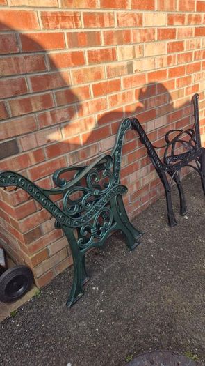 iron cast garden bench sides end