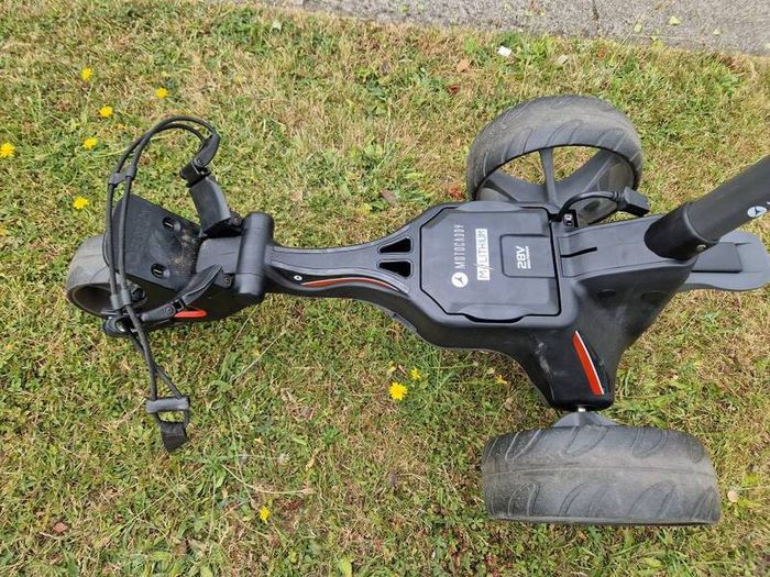 Motocaddy M1 Golf Trolley
