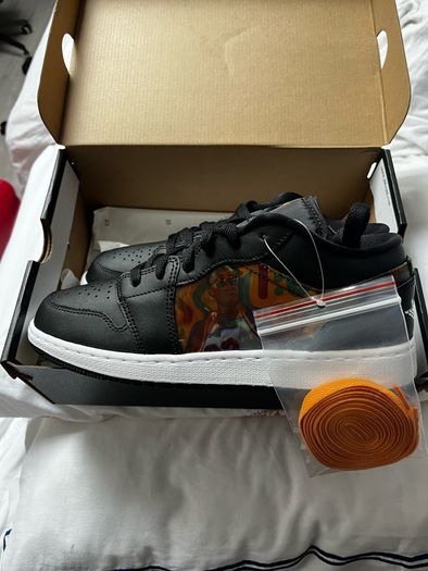 Original Jordan 1 Low Hologram (GS) Size 6 kids - D9497-001