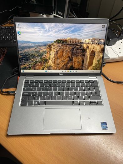 Dell Latitude 5440 i5 pro 12 gen 16/512 Windows 11