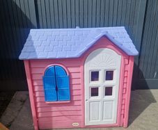 Little tike Playhouse