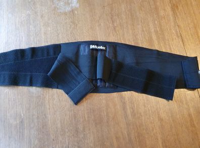 Mueller Adjustable Back Brace, one size, Black