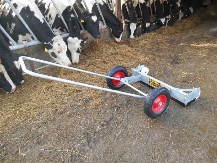 Yard scraper with wheels 40" Width Free Delivery