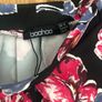 New boohoo rose skirt size 14 Image 3