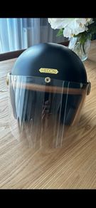 Motorcycle helmet