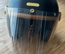 Motorcycle helmet