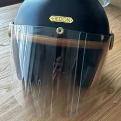 Motorcycle helmet