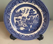 Willow pattern Churchill  plate