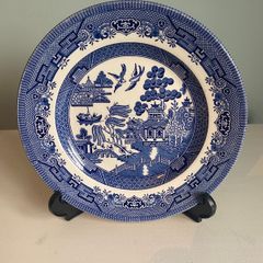 Willow pattern Churchill  plate
