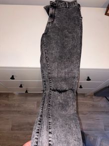 Grey jeans