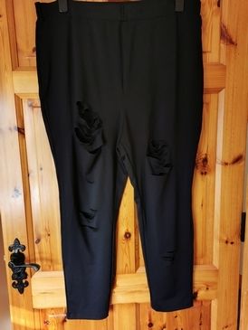 Fab Black Ripped Leggings size 20