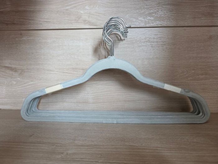 Space Saving Velvet Hangers