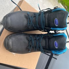 2 paid of safety shoes uk10