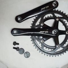 Double crankset
