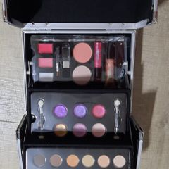 New make up set