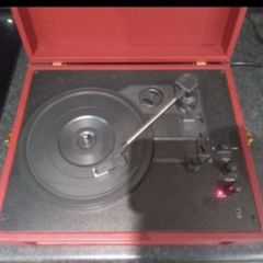 Crosley CR8017A Voyager Turntable