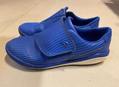 Kids Clarks shoes runners casual size 13 genuine leather