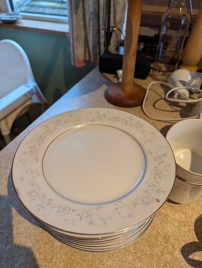 Fine China Set - Japanese Delux