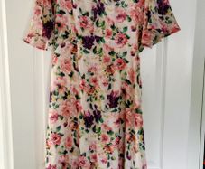 Dress, Wallis. 14.