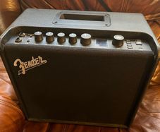 Fender Mustang LT25 for sale