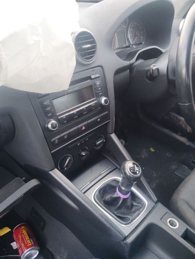 Breaking Audi A3 2011 1.6tdi cay lub lz7h
