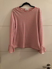 Savida red and white top