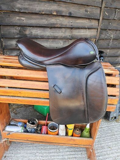 Silhouette Show Saddleb
