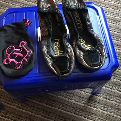 Fold up bag shoes