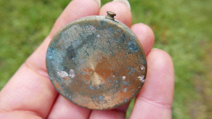 Vintage Dry Magnetic Portable Compass