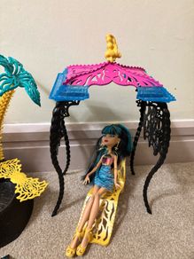 Monster High Scaris City of Frights Cafe Cart  Playset 2012