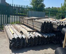 Crash Barriers For Yards Pens Crushes