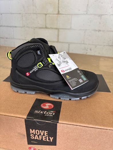 Brand new work boots size