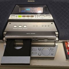 Aiwa CSD-MD5 Very Rare iconic fully functional Minidisc Recorder/CD/FM Boombox with original Remote control.