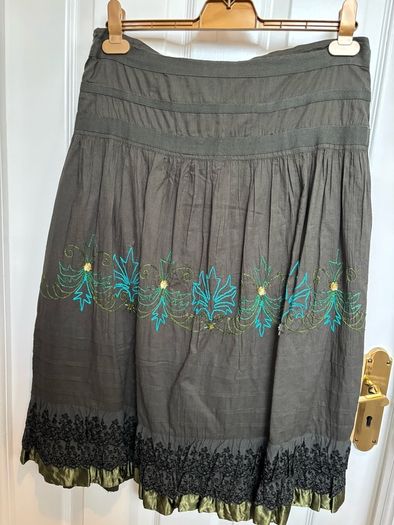 Vila Skirt - Size L