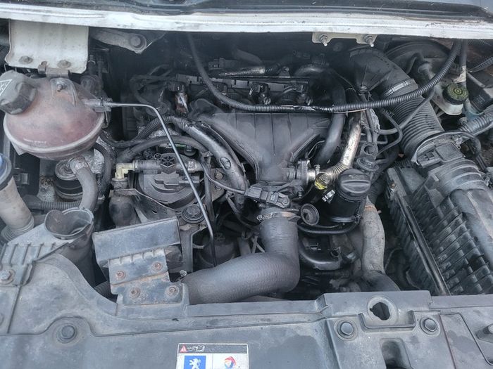 Peugeot van braking for parts