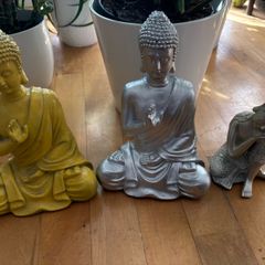 x3 Silver-finish meditating Buddha statues