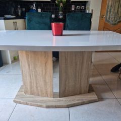 Dining Table & 4 Chairs