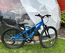 27"bike in very good condition low use