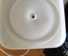 pet drinking fountain